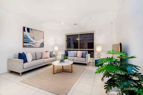 Property photo of 8 Lorikeet Court Pakenham VIC 3810
