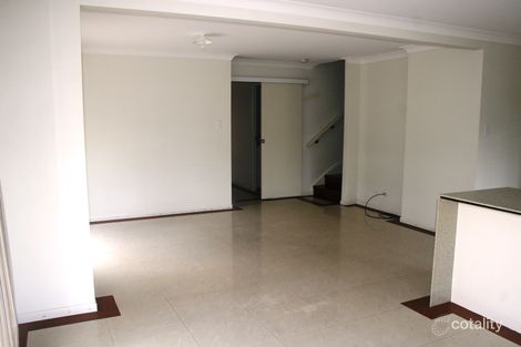 Property photo of 1/75 Vansittart Road Regents Park QLD 4118