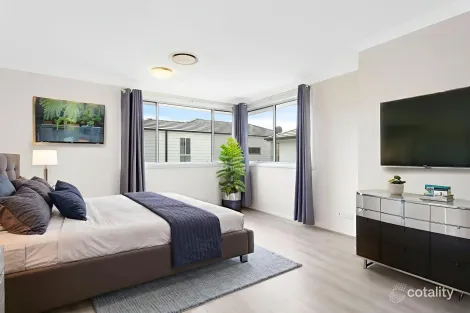 Property photo of 21 Foliage Street Tallawong NSW 2762