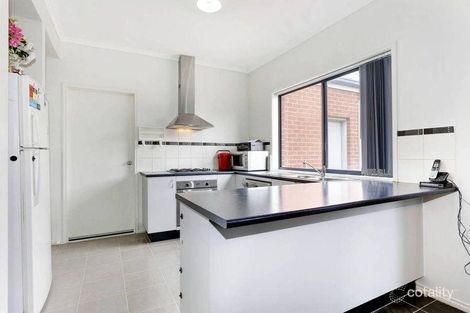 Property photo of 20 Dalwhinnie Crescent Craigieburn VIC 3064