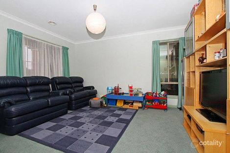 Property photo of 22 Topaz Drive Hillside VIC 3037
