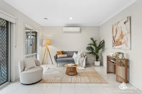 Property photo of 32 Gardener Drive Point Cook VIC 3030