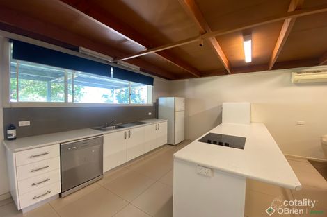 Property photo of 30 Shadforth Street Oxley VIC 3678