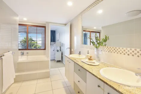 Property photo of 50/1 Grenada Way Parrearra QLD 4575