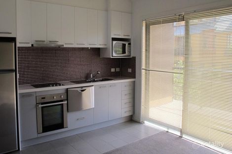 Property photo of 2/115 Neerim Road Glen Huntly VIC 3163