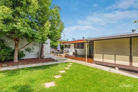 Property photo of 4 The Grove Wyoming NSW 2250