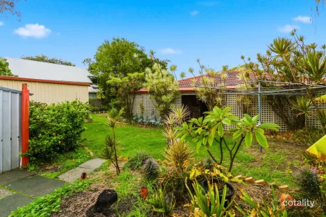 Property photo of 8 Raglan Close Falcon WA 6210