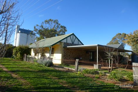 7 Napier St, Farrell Flat, SA 5416