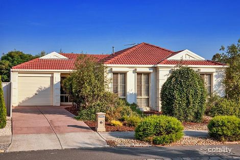 4 Lanaghan Ave, Caroline Springs, VIC 3023