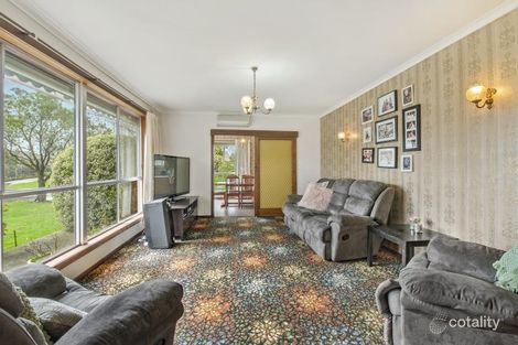 Property photo of 11 Mimosa Avenue Alfredton VIC 3350
