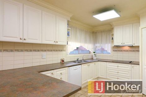 Property photo of 18 Alma Road Hampton Park VIC 3976