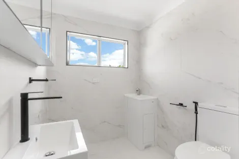 Property photo of 33 Dickens Road Wetherill Park NSW 2164