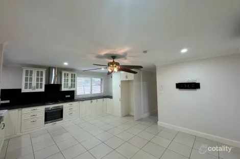 Property photo of 2/11 Chausson Place Cranebrook NSW 2749
