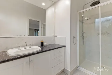 Property photo of 2 Brett Place Ferntree Gully VIC 3156