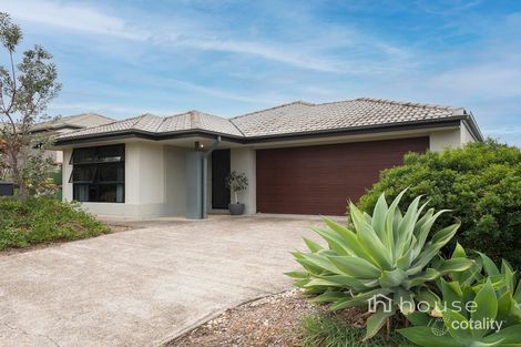 Property photo of 14 Azure Court Deebing Heights QLD 4306