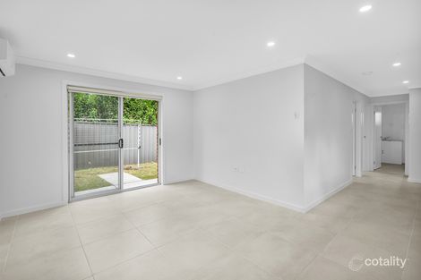 Property photo of 28 Olliver Crescent St Clair NSW 2759