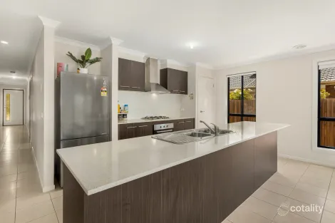 Property photo of 10 Earth Street Point Cook VIC 3030