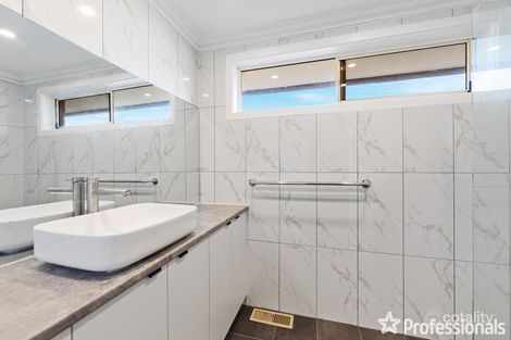 Property photo of 35 Oldershaw Road Melton VIC 3337