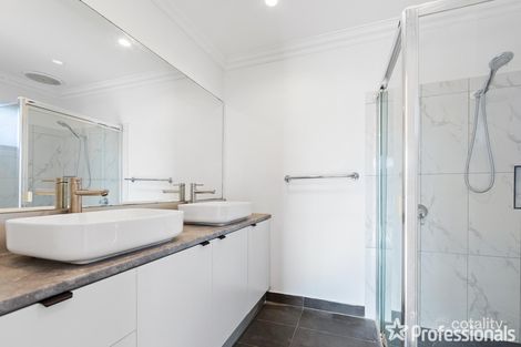 Property photo of 35 Oldershaw Road Melton VIC 3337