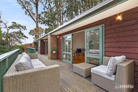 Property photo of 16 Grandview Grove Sassafras VIC 3787