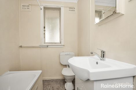 Property photo of 43 Marquesa Crescent Lethbridge Park NSW 2770