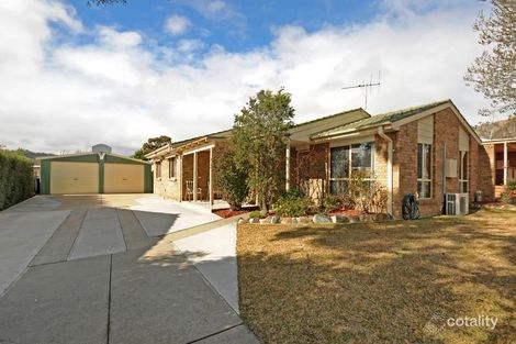 9 Bellchambers Cres, Banks, ACT 2906