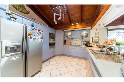 Property photo of 70 Parkes Drive Helensvale QLD 4212