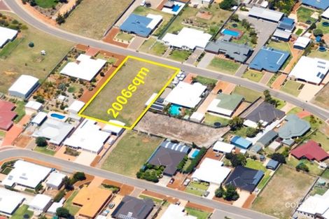 19 Waterfront Cir, Drummond Cove, WA 6532