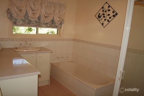 Property photo of 13 Karawatha Drive Narrandera NSW 2700