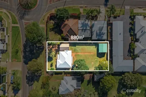 Property photo of 46 Ramsay Street Centenary Heights QLD 4350