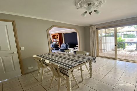 Property photo of 18 Adam Court Drouin VIC 3818