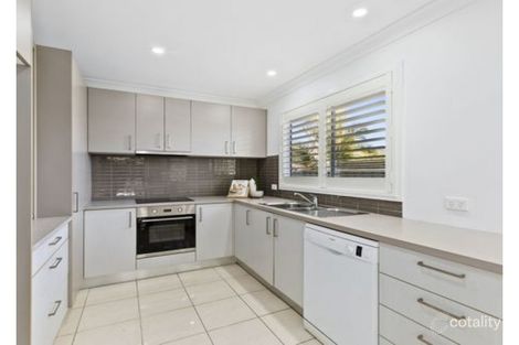 Property photo of 102A Kathleen White Crescent Killarney Vale NSW 2261