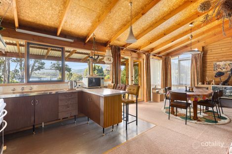 Property photo of 37 Lake Drive Howqua Inlet VIC 3723