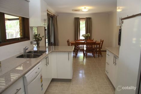 Property photo of 3 Oleander Crescent Lake Albert NSW 2650