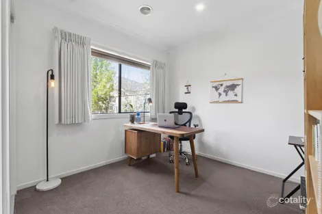 Property photo of 13 Tributary Way Woodend VIC 3442