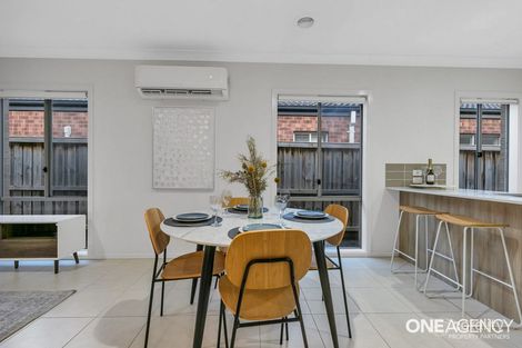 Property photo of 72 Grassbird Drive Point Cook VIC 3030