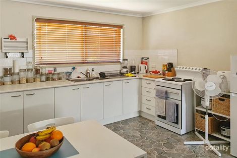 2/33 Boodera Rd, Palm Beach, QLD 4221