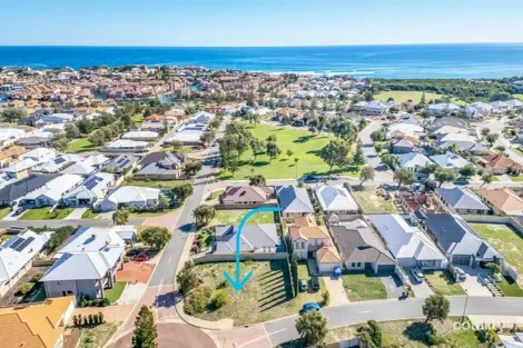 Property photo of 25 Sail Avenue Wannanup WA 6210