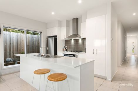 Property photo of 18 Silvergrass Court Croydon VIC 3136