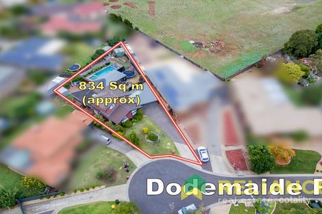 Property photo of 9 Dodemaide Place Brookfield VIC 3338