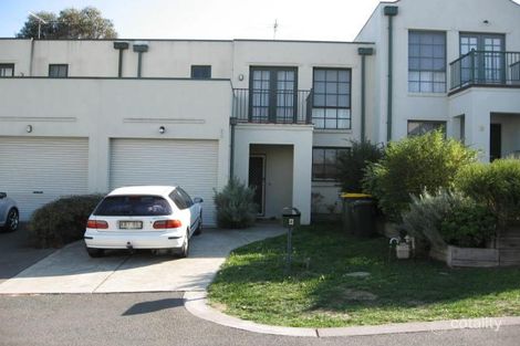 Property photo of 8 Village Walk Box Hill VIC 3128