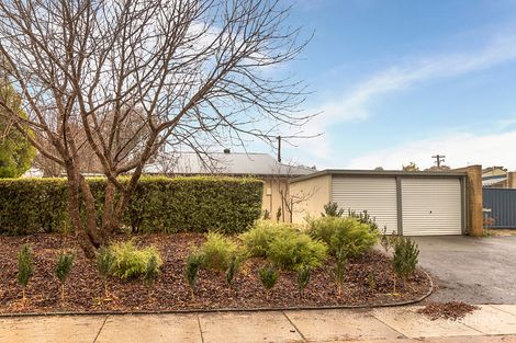 Property photo of 2 Foord Place Kambah ACT 2902