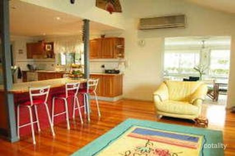 Property photo of 5 Corrella Avenue Green Point NSW 2251