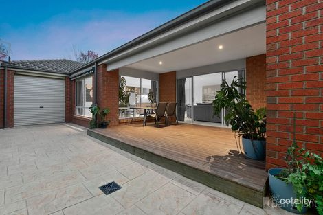 Property photo of 16 Marisa Crescent Berwick VIC 3806