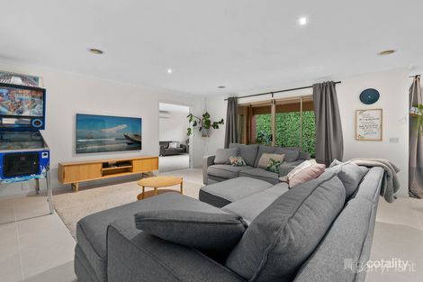 Property photo of 16 Marisa Crescent Berwick VIC 3806