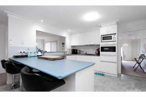 Property photo of 12 Woodburne Drive Sale VIC 3850