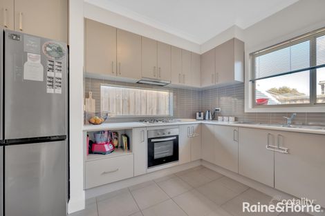 Property photo of 31 Saltbush Crescent Brookfield VIC 3338