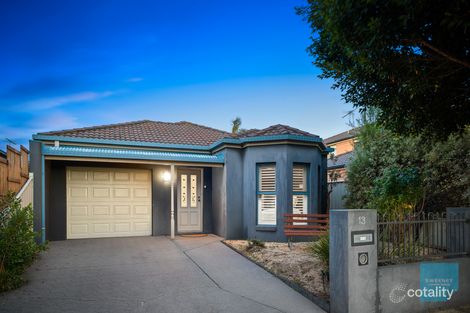 Property photo of 13 Milburn Circuit Caroline Springs VIC 3023