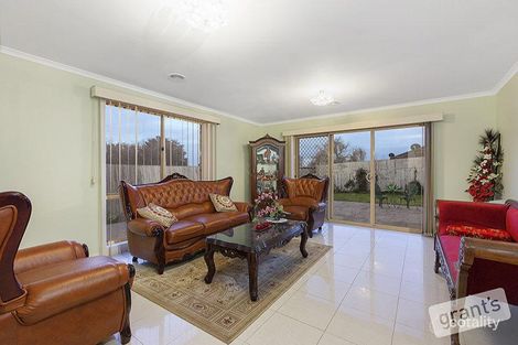 Property photo of 1 Blake Street Berwick VIC 3806