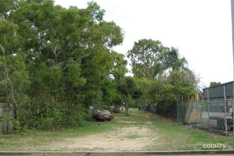 1 David Muir St, Slade Point, QLD 4740